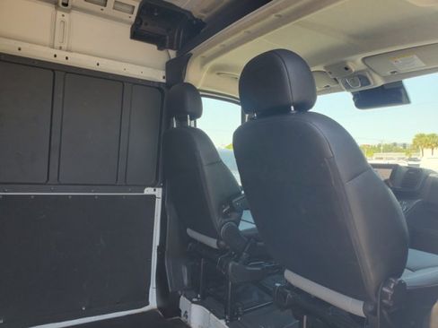 Used 2025 RAM ProMaster 3500 w/ Convenience Group FWD image 9