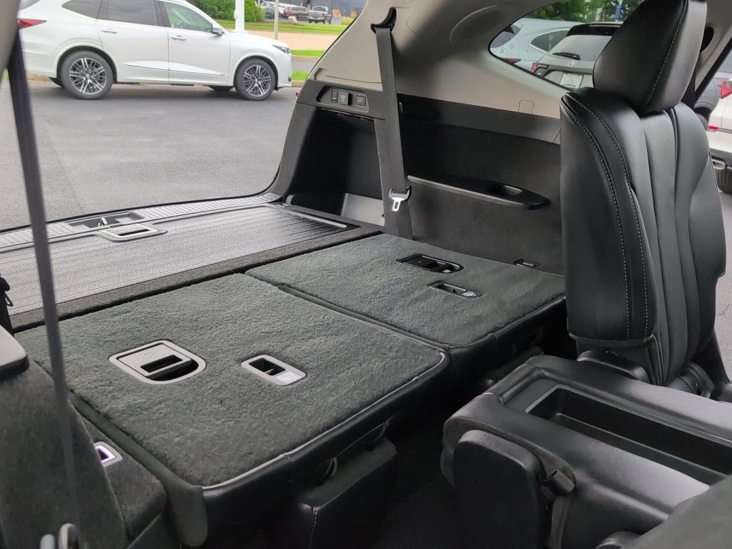 Certified 2026 Acura MDX w/ Technology Package AWD/4WD image 57