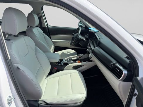 Used 2024 Kia Telluride S w/ S Sunroof Package FWD image 14