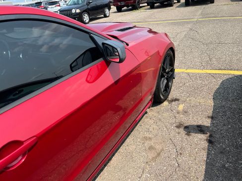 Used 2013 Ford Mustang Coupe RWD image 17