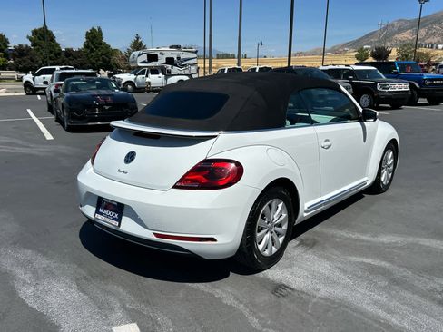 Used 2018 Volkswagen Beetle 2.0T S image 7