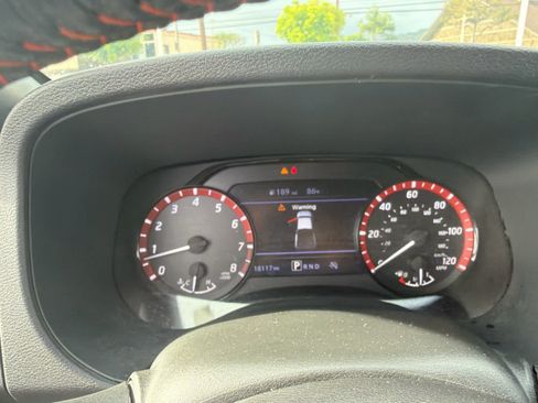 Used 2024 Nissan Frontier Pro-X RWD image 5