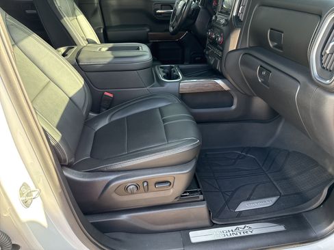 Used 2021 Chevrolet Silverado 1500 High Country w/ Technology Package image 14