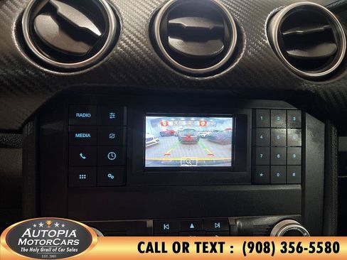 Used 2019 Ford Mustang Coupe RWD image 25