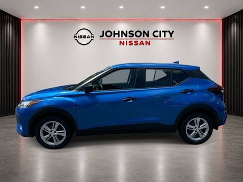 Used 2025 Nissan Kicks Play S FWD image 8