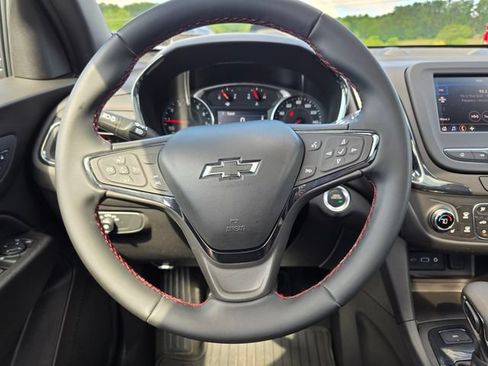 Used 2024 Chevrolet Equinox RS AWD/4WD image 26