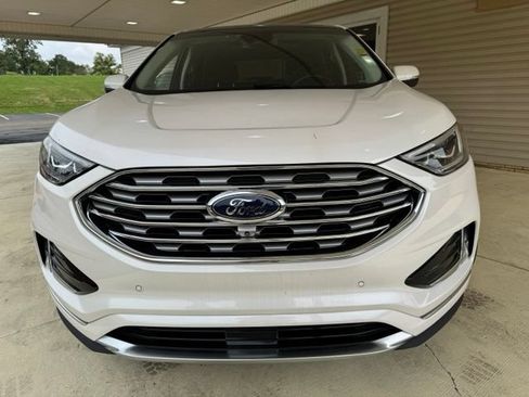 Used 2019 Ford Edge Titanium w/ Equipment Group 301A AWD/4WD image 8