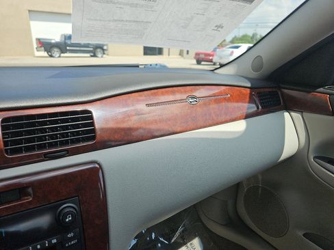 Used 2006 Chevrolet Impala LT FWD image 22