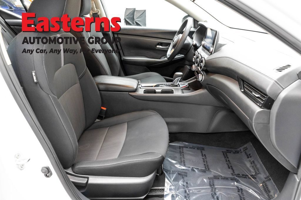 Used 2024 Nissan Sentra SV FWD image 24