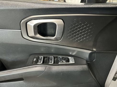 Used 2024 Kia Sorento EX w/ Panoramic Sunroof Package AWD/4WD image 19