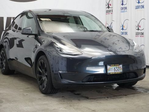 Used 2024 Tesla Model Y Long Range image 2