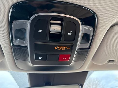 Used 2025 Hyundai Sonata Limited image 39
