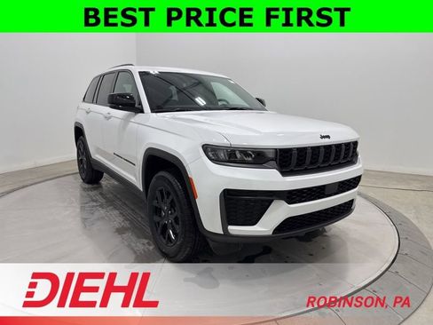 New 2026 Jeep Grand Cherokee Altitude AWD/4WD image 1