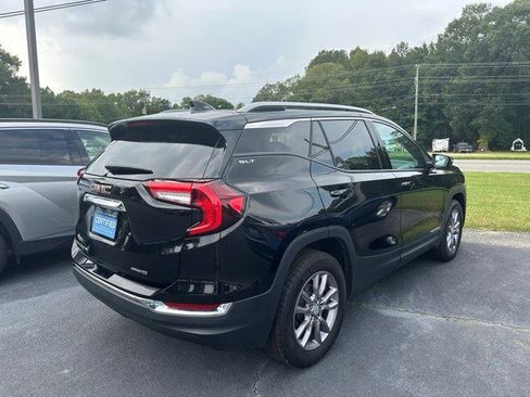 Certified 2024 GMC Terrain SLT image 4