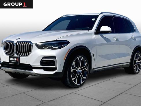 Used 2022 BMW X5 xDrive40i w/ Premium Package image 1