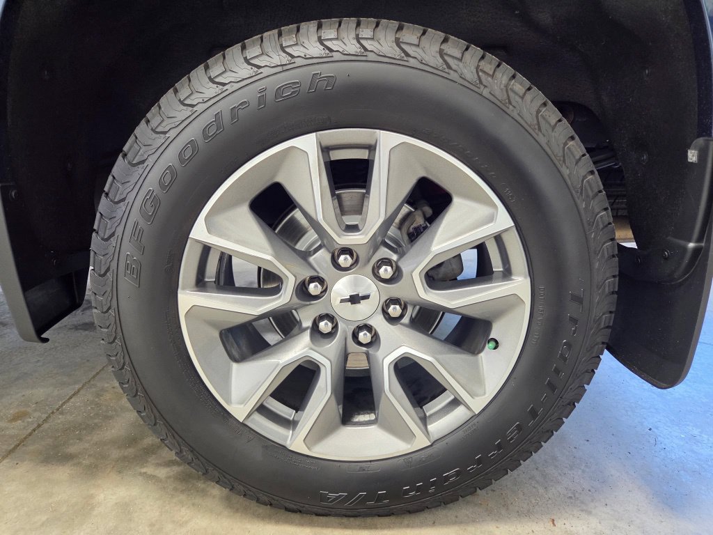 Used 2021 Chevrolet Silverado 1500 RST AWD/4WD image 17