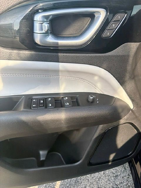Used 2022 Jeep Compass Limited w/ Elite Group AWD/4WD image 15