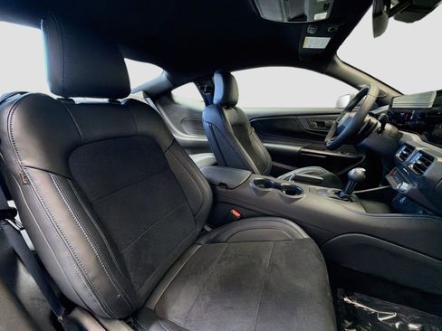 Used 2025 Ford Mustang Dark Horse RWD image 17