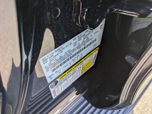 Certified 2025 Ford Expedition Active image 40