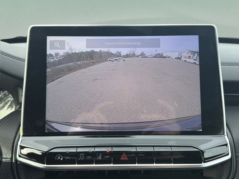 New 2026 Jeep Compass Latitude image 17