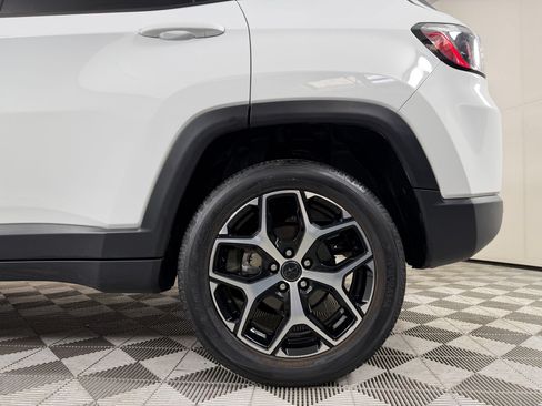 Used 2025 Jeep Compass Limited AWD/4WD image 26
