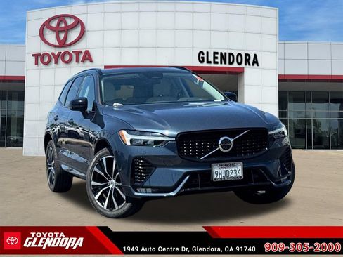Used 2023 Volvo XC60 B5 Plus w/ Climate Package FWD image 2