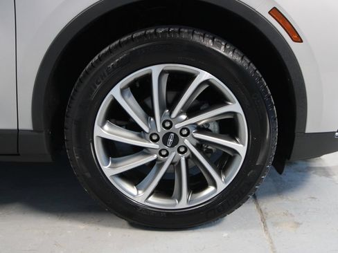 Used 2024 Lincoln Corsair FWD w/ Equipment Group 101A image 38