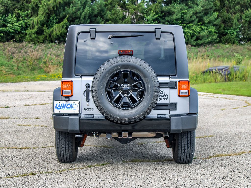 Used 2017 Jeep Wrangler Unlimited Sport AWD/4WD image 3