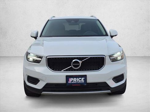 Used 2019 Volvo XC40 T5 Momentum AWD/4WD image 2