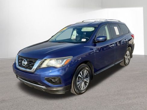 Used 2017 Nissan Pathfinder S image 1