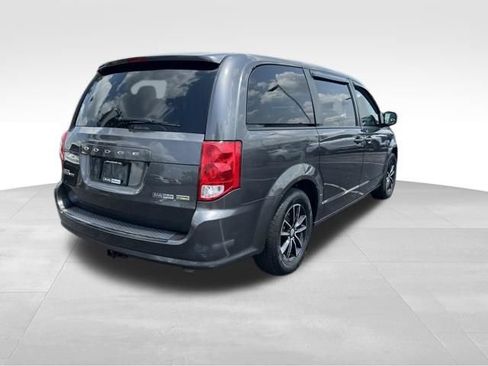 Used 2018 Dodge Grand Caravan SE FWD image 7