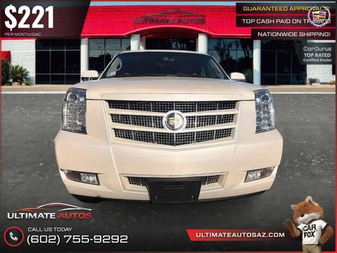 Used 2013 Cadillac Escalade Premium RWD image 23