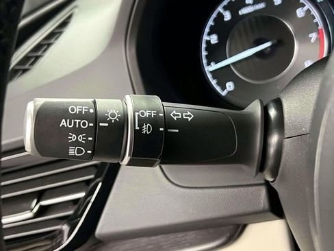 Used 2025 Acura RDX SH-AWD w/ Advance Package image 21