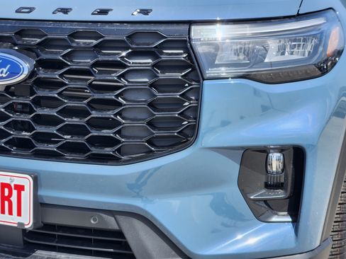 New 2026 Ford Explorer ST-Line w/ ST-Line Street Pack RWD image 5