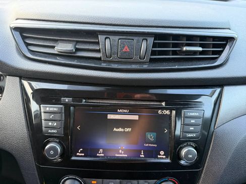 Used 2020 Nissan Rogue Sport S w/ Appearance Package AWD/4WD image 25