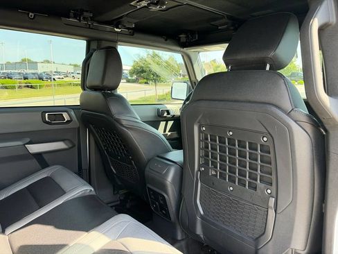 Used 2023 Ford Bronco Black Diamond w/ Sasquatch Package AWD/4WD image 34