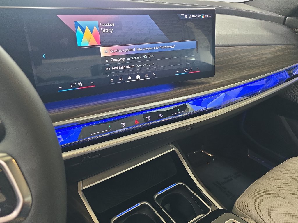 Used 2023 BMW i7 xDrive60 AWD/4WD image 23