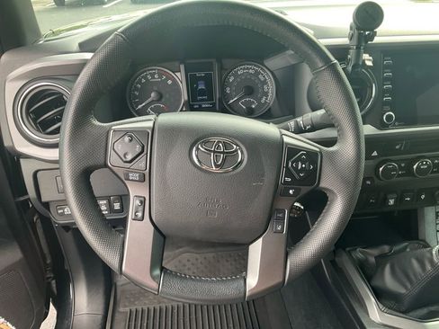 Used 2023 Toyota Tacoma TRD Sport w/ TRD Premium Sport Package AWD/4WD image 21