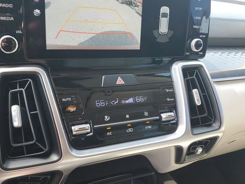 Certified 2023 Kia Sorento S image 19