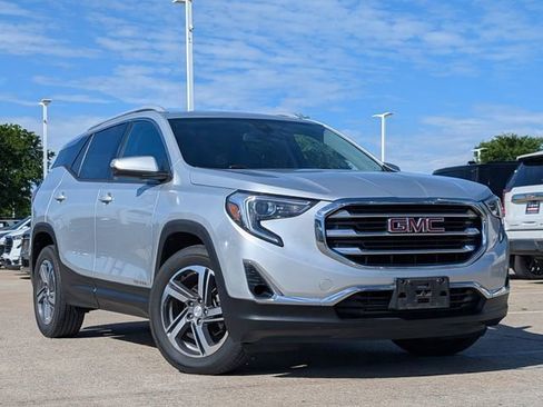 Used 2020 GMC Terrain SLT image 2