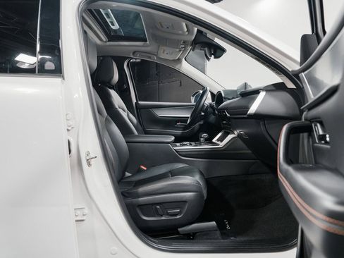 Used 2024 MAZDA CX-90 3.3 Turbo w/ Preferred Plus image 39