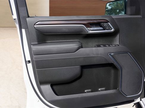 Used 2025 GMC Sierra 1500 SLT image 22