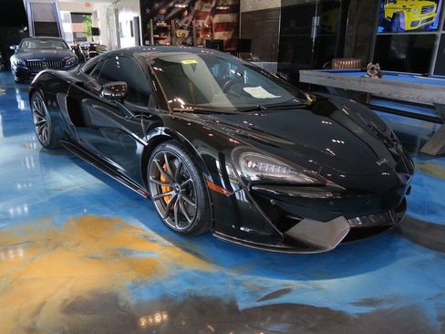 Used 2019 McLaren 570S Spider RWD image 6