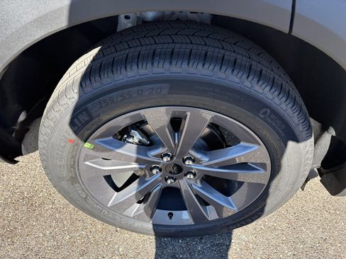 New 2026 Ford Explorer Active w/ Active Comfort Package image 14