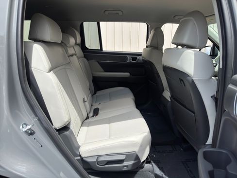 Used 2024 Hyundai Santa Fe SEL FWD image 35