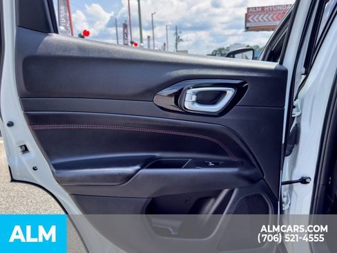 Used 2024 Jeep Compass Trailhawk AWD/4WD image 16