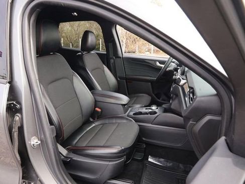 Used 2024 Ford Escape ST-Line w/ Cold Weather Package image 26