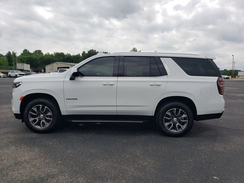 Used 2024 Chevrolet Tahoe LS RWD image 6