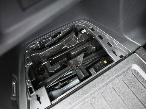 Certified 2025 Honda Pilot TrailSport image 31