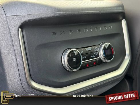 Used 2025 Ford Expedition Max Platinum image 17